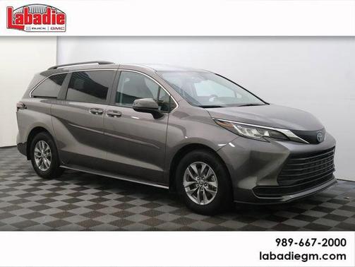 Predawn Gray Mica 2023 Toyota Sienna LE