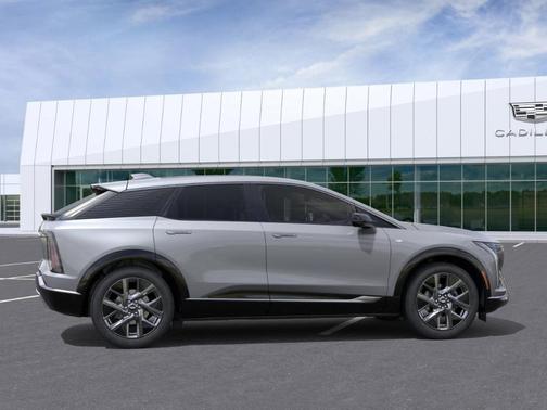 2025 Cadillac OPTIQ Luxury