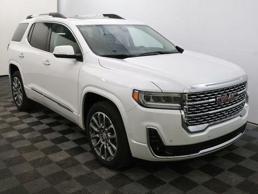 2022 GMC Acadia Denali