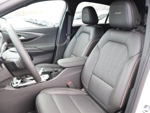 White Frost Tri-Coat 2026 Buick Envista Avenir