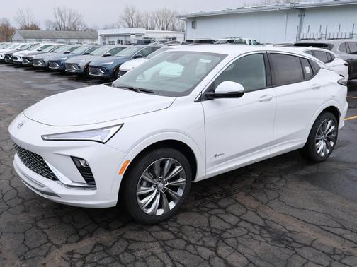 White Frost Tri-Coat 2026 Buick Envista Avenir