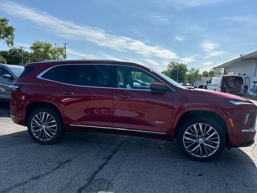 2025 Buick Enclave Avenir