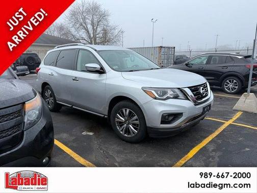 2018 Nissan Pathfinder SV