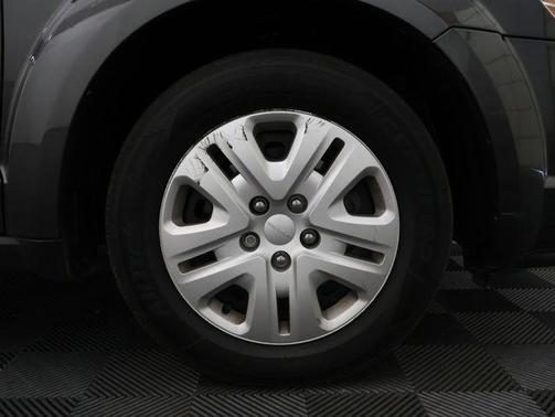 Granite Crystal Clearcoat Metallic 2019 Dodge Journey SE Value Package