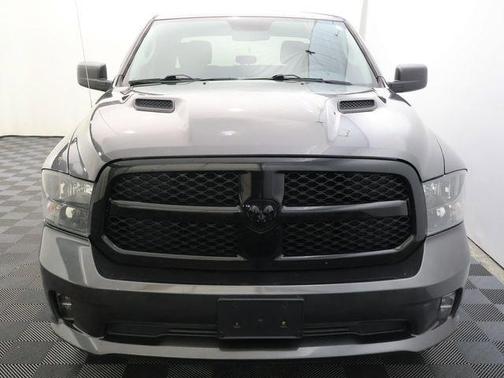 Granite Crystal Clearcoat Metallic 2019 RAM 1500 Classic Express