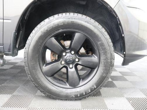 Granite Crystal Clearcoat Metallic 2019 RAM 1500 Classic Express