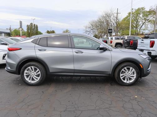 Moonstone Gray Metallic 2026 Buick Envista Preferred