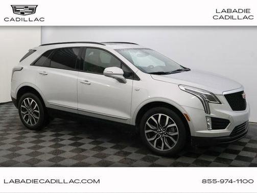 Radiant Silver Metallic 2020 Cadillac XT5 Sport