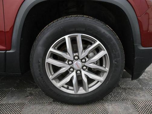 2017 GMC Acadia SLE-2