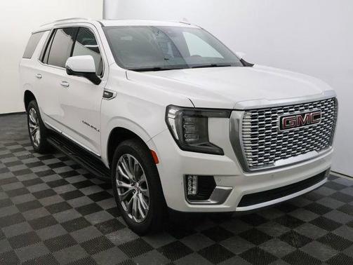 White Frost Tri-Coat 2021 GMC Yukon Denali