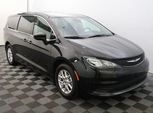 Diamond Black 2024 Chrysler Voyager LX