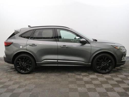 2023 Ford Escape ST-Line Elite