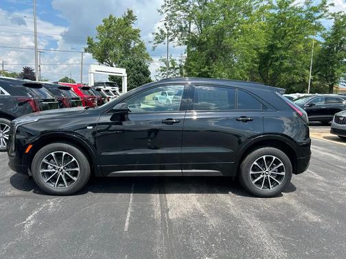 2025 Cadillac XT4 Sport