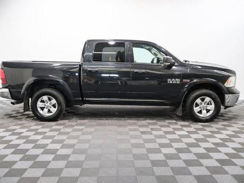 2018 RAM 1500 SLT