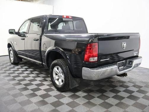 2018 RAM 1500 SLT
