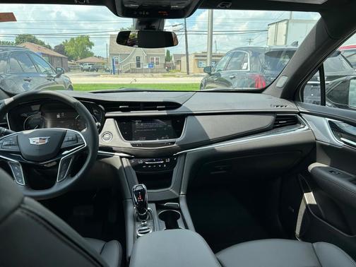 2025 Cadillac XT5 Premium Luxury