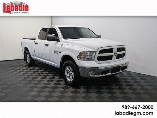 2016 RAM 1500 SLT