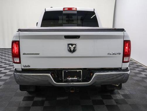2016 RAM 1500 SLT