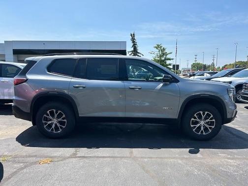 2025 GMC Acadia AT4