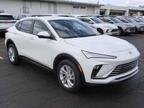 Summit White 2026 Buick Envista Preferred