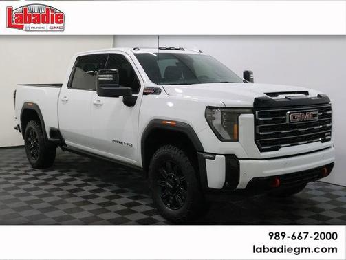 2025 GMC Sierra 2500 AT4