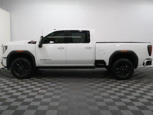 2025 GMC Sierra 2500 AT4