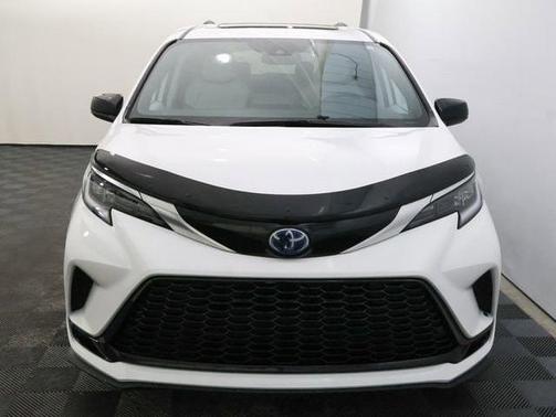 2024 Toyota Sienna 