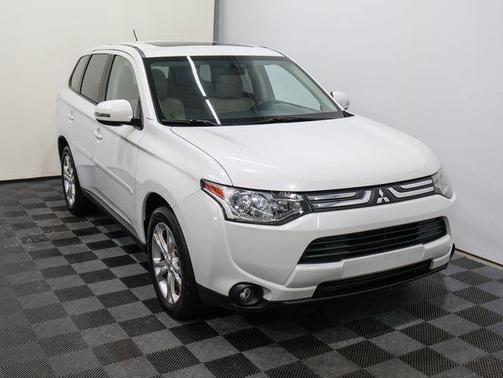 2014 Mitsubishi Outlander SE