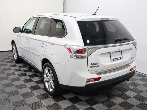 2014 Mitsubishi Outlander SE