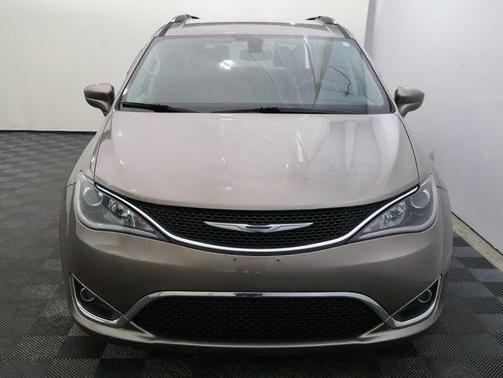 Molten Silver 2018 Chrysler Pacifica Touring-L