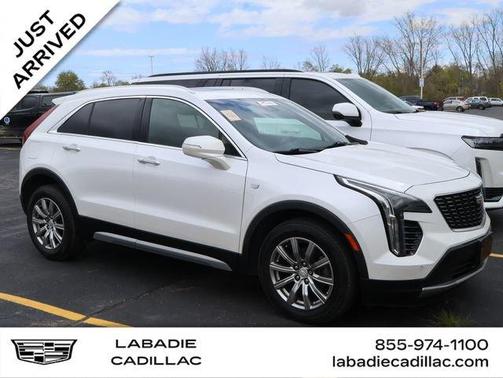 White 2021 Cadillac XT4 Premium Luxury