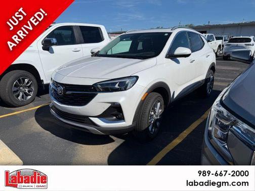 White Frost Tri-Coat 2022 Buick Encore GX Essence
