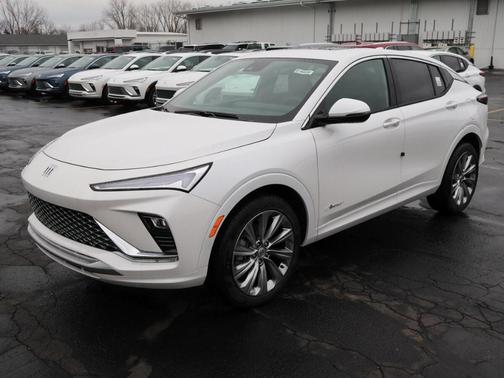 White Frost Tri-Coat 2026 Buick Envista Avenir