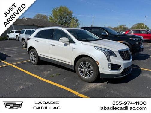 Crystal White Tri-Coat 2022 Cadillac XT5 Premium Luxury