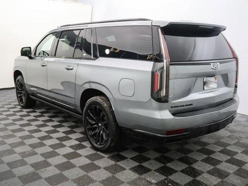 2023 Cadillac Escalade ESV Sport Platinum