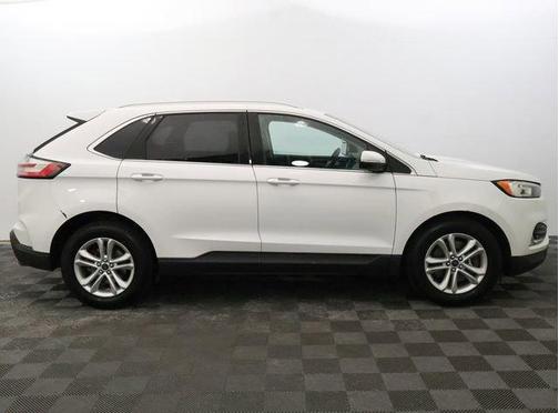 White 2019 Ford Edge SEL