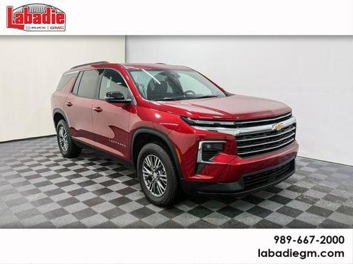 2025 Chevrolet Traverse LT