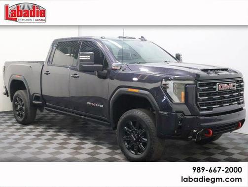 2024 GMC Sierra 2500 AT4