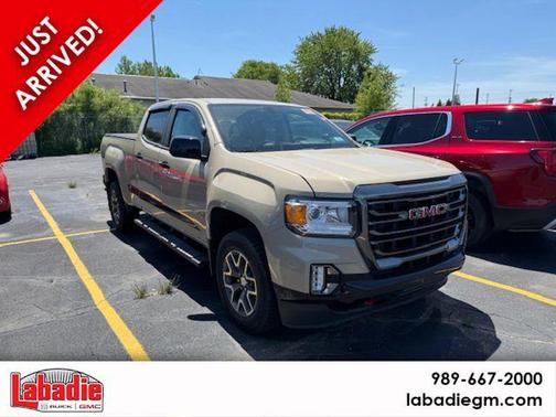 Tan 2022 GMC Canyon AT4 w/Cloth