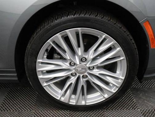 2022 Cadillac CT4 Premium Luxury