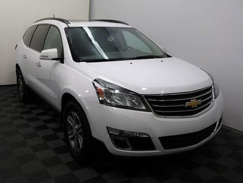 2017 Chevrolet Traverse 2LT