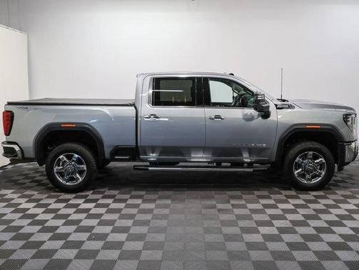 2025 GMC Sierra 2500 SLT