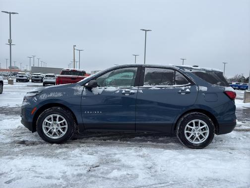 2024 Chevrolet Equinox LS