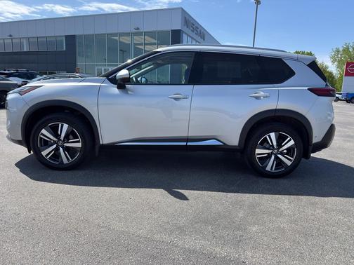 Silver 2021 Nissan Rogue Platinum