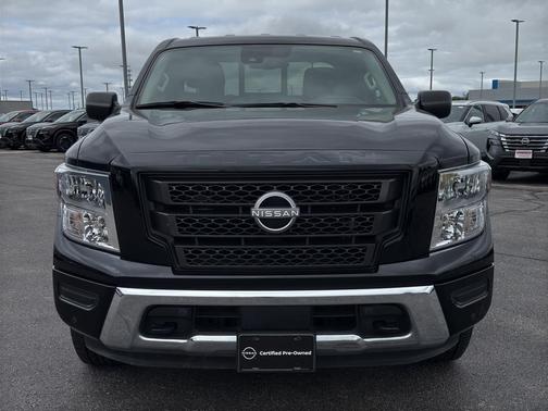 2024 Nissan Titan SV