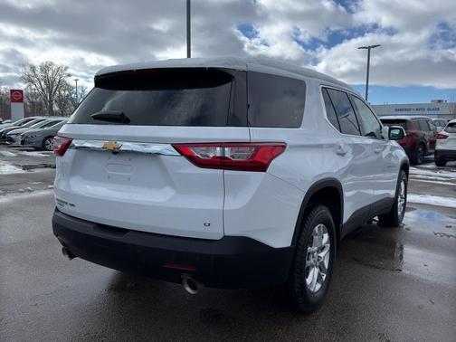 2020 Chevrolet Traverse LT Cloth
