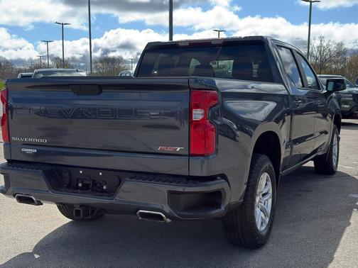 Shadow Gray Metallic 2021 Chevrolet Silverado 1500 RST