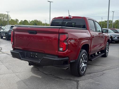 Radiant Red 2023 Chevrolet Colorado Z71
