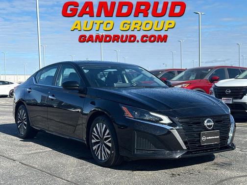 Super Black 2024 Nissan Altima 2.5 SV