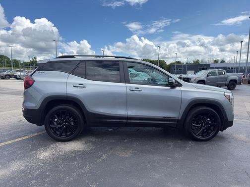 Sterling 2024 GMC Terrain SLE
